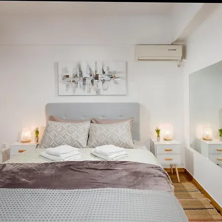 Appartement διαμέρισμα στο κέντρο δίπλα στα νοσοκομεία και τα αξιοθέατα *